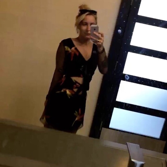 FL&L 2 piece set - Picture 3 of 3